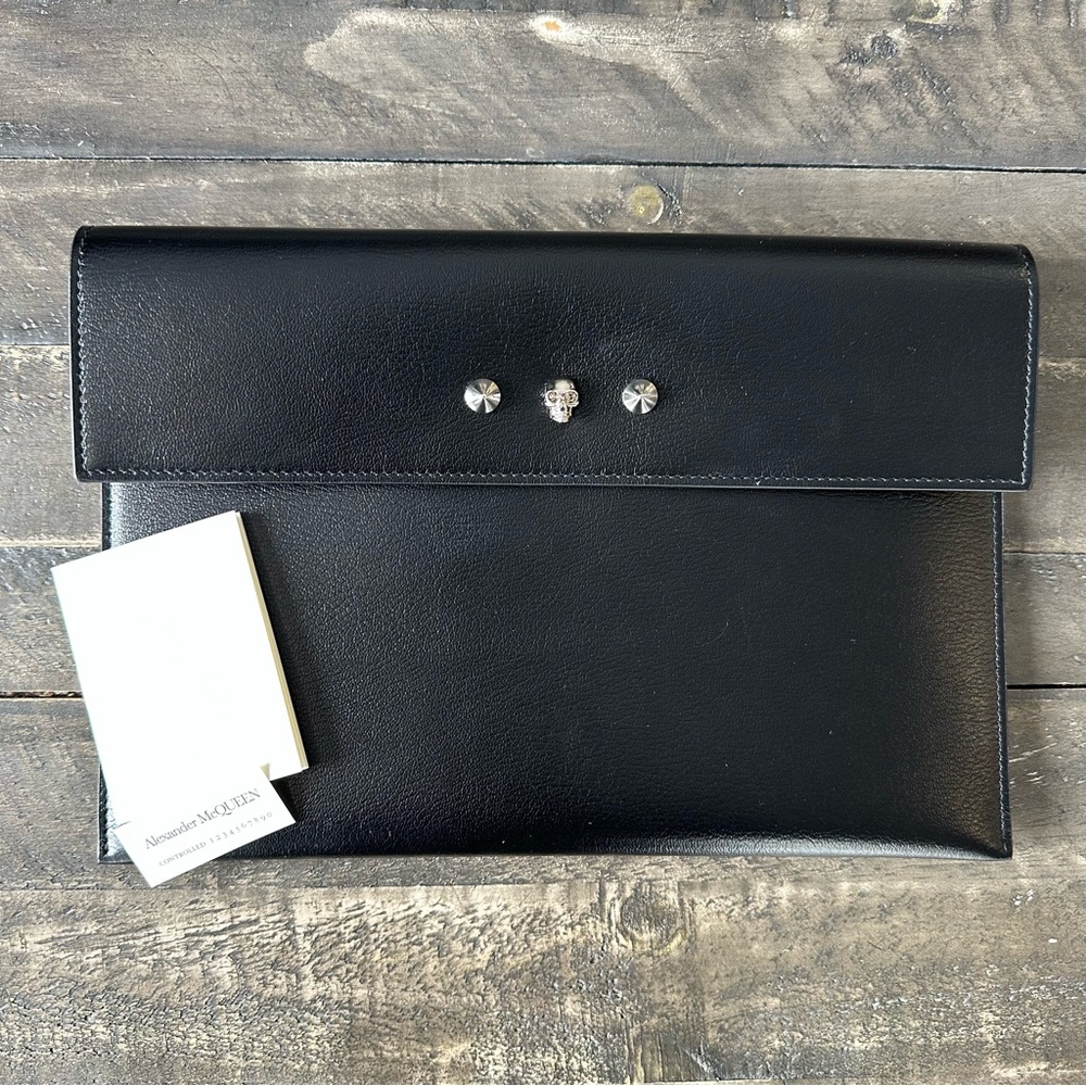 Alexander McQueen Skull and Stud Envelope Clutch - Picture 8 of 11